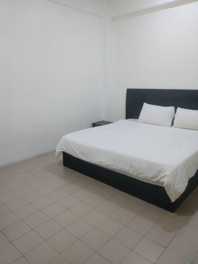 Hotel Station 24 Sungai Besar Kültér fotó