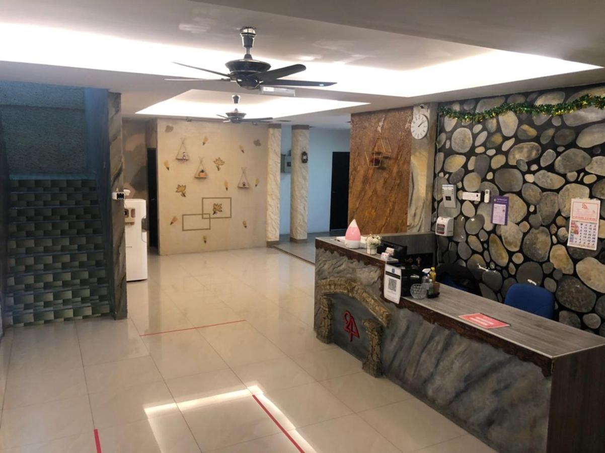 Hotel Station 24 Sungai Besar Kültér fotó